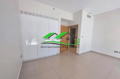 Apartment - 3 Bedrooms - 4 Bathrooms for rent in United Square - Al Khalidiya - Abu Dhabi