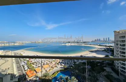 Apartment - 2 Bedrooms - 3 Bathrooms for rent in Al Das - Shoreline Apartments - Palm Jumeirah - Dubai