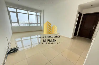 Apartment - 1 Bedroom - 1 Bathroom for rent in Al Qulaya'ah - Al Sharq - Sharjah