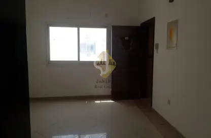 Office Space - Studio - 1 Bathroom for rent in Al Rimal NAF145 - Naif - Deira - Dubai