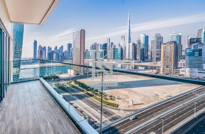 Apartment - 2 Bedrooms - 2 Bathrooms for sale in SOL Bay - Business Bay - Dubai