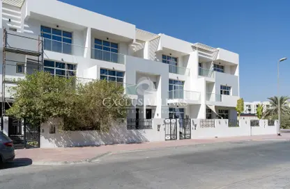 Villa - 3 Bedrooms - 4 Bathrooms for sale in District 10 - Jumeirah Village Circle - Dubai