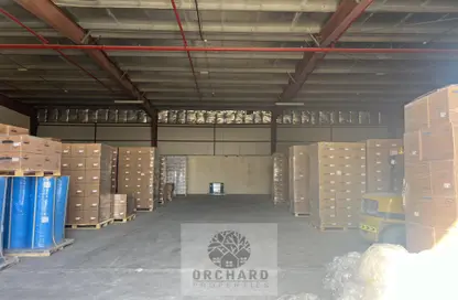 Warehouse - Studio - 1 Bathroom for rent in Al Sajaa - Sharjah