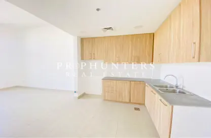 Apartment - 2 Bedrooms - 2 Bathrooms for sale in Parkviews - Town Square - Dubai