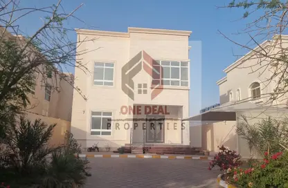 Duplex - 5 Bedrooms for rent in Falaj Hazzaa - Al Ain