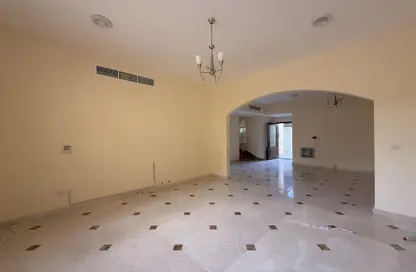 Villa - 3 Bedrooms - 4 Bathrooms for rent in Mirdif - Dubai