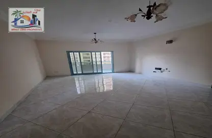 Apartment - 3 Bedrooms - 3 Bathrooms for rent in Al Taawoon Tower 1 - Al Taawoon Towers - Al Khan - Sharjah