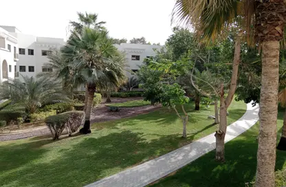 Apartment - 2 Bedrooms - 2 Bathrooms for rent in The Gardens Buildings - The Gardens - Dubai