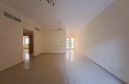 Apartment - 2 Bedrooms - 2 Bathrooms for rent in Al Hafeet Tower 8 - Al Nahda - Sharjah