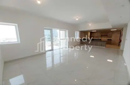 Apartment - 3 Bedrooms - 4 Bathrooms for rent in Al Dana - Al Raha Beach - Abu Dhabi