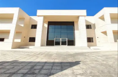 Villa - 3 Bedrooms - 5 Bathrooms for rent in Mohamed Bin Zayed City - Abu Dhabi