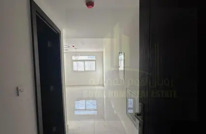 Apartment - 1 Bedroom - 2 Bathrooms for rent in Al Jurf Industrial 3 - Al Jurf Industrial - Ajman