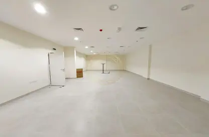 Shop - Studio for rent in Khalifa Street - Central District - Al Ain