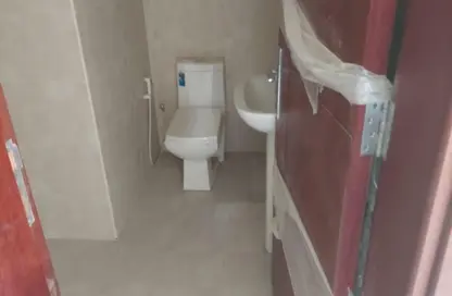 Apartment - 1 Bathroom for rent in Al Jurf Industrial 2 - Al Jurf Industrial - Ajman