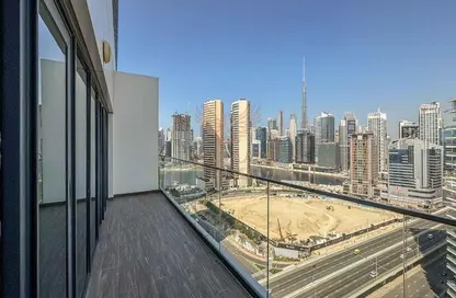 Apartment - 1 Bedroom - 2 Bathrooms for sale in SOL Bay - Business Bay - Dubai