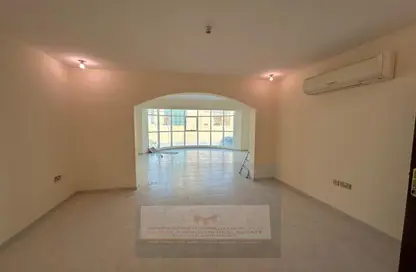 Villa - 3 Bedrooms - 4 Bathrooms for rent in Mohamed Bin Zayed Centre - Mohamed Bin Zayed City - Abu Dhabi