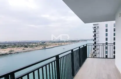 Apartment - 3 Bedrooms - 4 Bathrooms for sale in Waters Edge - Yas Island - Abu Dhabi