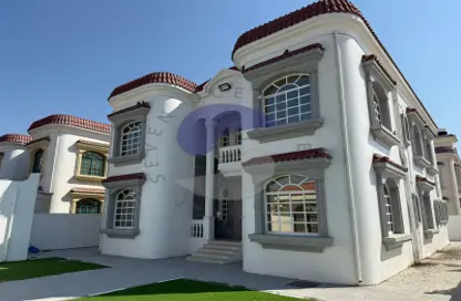 Villa - 6 Bedrooms - 7 Bathrooms for rent in Jumeirah 2 Villas - Jumeirah 2 - Jumeirah - Dubai