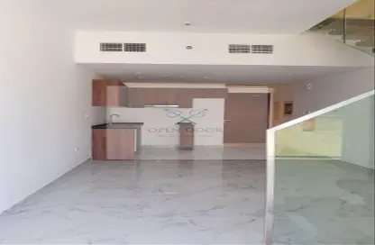 Apartment - 2 Bedrooms - 2 Bathrooms for sale in Oasis Residences - Masdar City - Abu Dhabi