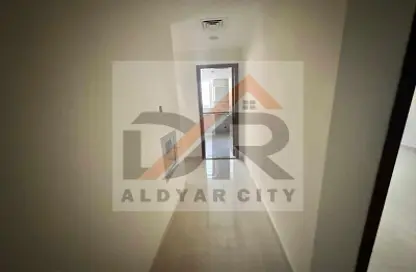 Apartment - 2 Bedrooms - 3 Bathrooms for rent in Al Rumailah building - Al Rumailah 2 - Al Rumaila - Ajman