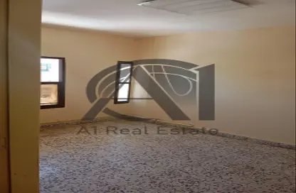 Apartment - 2 Bedrooms - 1 Bathroom for rent in Central District - Al Ain