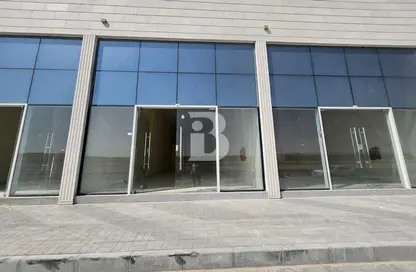 Shop - Studio for rent in M-42 - Mussafah Industrial Area - Mussafah - Abu Dhabi