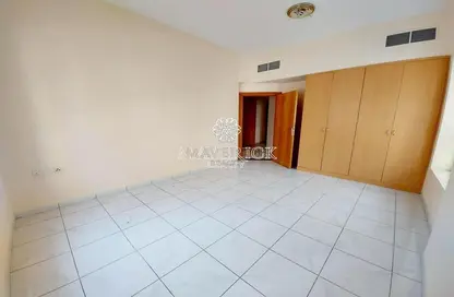 Apartment - 3 Bedrooms - 3 Bathrooms for rent in Al Taawoon Tower 1 - Al Taawoon Towers - Al Khan - Sharjah