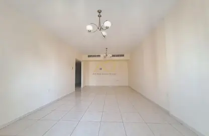 Apartment - 1 Bedroom - 2 Bathrooms for rent in Taliatela Street - Al Nahda - Sharjah