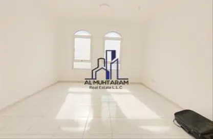 Apartment - 2 Bedrooms - 2 Bathrooms for rent in Fire Station Road - Muwaileh - Sharjah