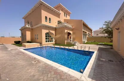 Villa - 5 Bedrooms - 6 Bathrooms for rent in Binal Jesrain - Between Two Bridges - Abu Dhabi