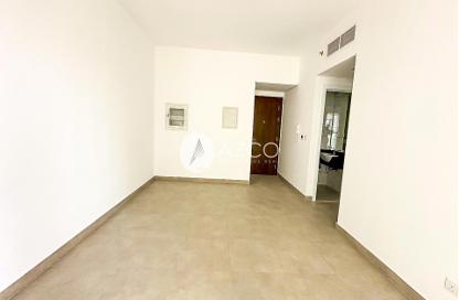 Apartment - 1 Bedroom - 2 Bathrooms for rent in Imperial Tower - Jumeirah Village Circle - Dubai