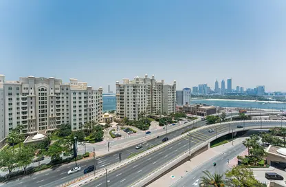 Apartment - 3 Bedrooms - 3 Bathrooms for sale in Al Hamri - Shoreline Apartments - Palm Jumeirah - Dubai