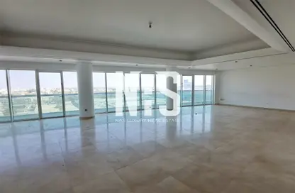 Apartment - 3 Bedrooms - 4 Bathrooms for rent in Crescent Tower 1 - Crescent Towers - Al Khalidiya - Abu Dhabi