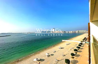 Apartment - 1 Bedroom - 1 Bathroom for sale in Beach Vista - EMAAR Beachfront - Dubai Harbour - Dubai