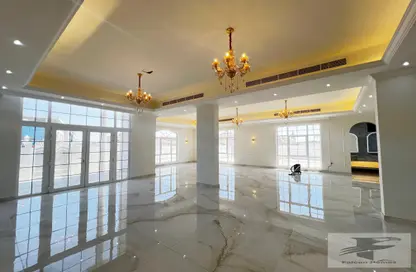 Villa - 5 Bedrooms - 6 Bathrooms for rent in Nad Al Sheba Villas - Nad Al Sheba 3 - Nad Al Sheba - Dubai