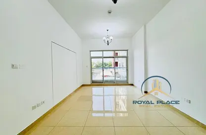 Apartment - 1 Bedroom - 2 Bathrooms for rent in Nova Tower - Dubai Silicon Oasis - Dubai