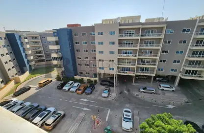 Apartment - 2 Bedrooms - 2 Bathrooms for rent in Tower 40 - Al Reef Downtown - Al Reef - Abu Dhabi