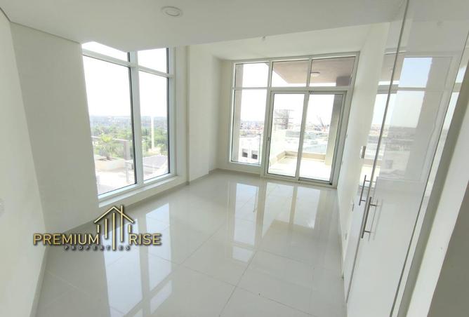 Apartment - 2 Bedrooms - 2 Bathrooms for rent in Viridis B - Viridis Residence and Hotel Apartments - Damac Hills 2 - Dubai