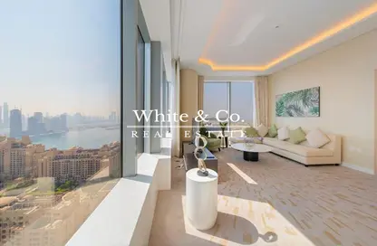 Apartment - 1 Bedroom - 2 Bathrooms for rent in The Palm Tower - Palm Jumeirah - Dubai