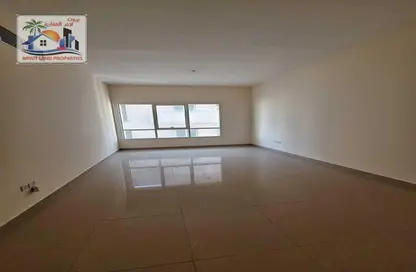 Apartment - 2 Bedrooms - 3 Bathrooms for rent in Hamza Al Khatib Tower - Al Majaz 2 - Al Majaz - Sharjah