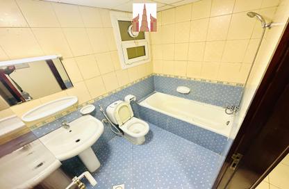 Apartment - 1 Bathroom for rent in Muwaileh 3 Building - Muwaileh - Sharjah