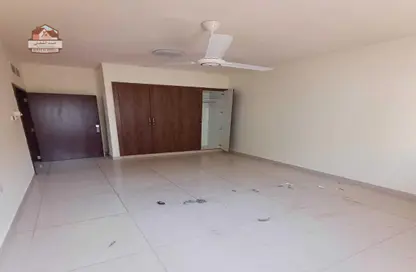 Apartment - 2 Bedrooms - 2 Bathrooms for rent in Al Jurf 2 - Al Jurf - Ajman Downtown - Ajman