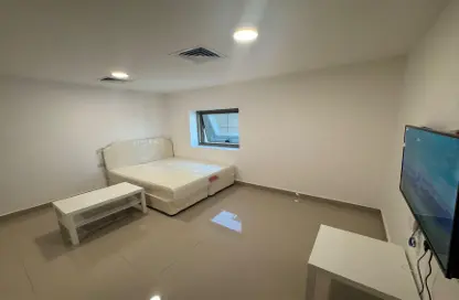 Apartment - 1 Bathroom for rent in Al Danah - Abu Dhabi