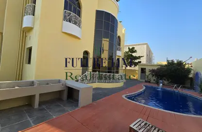 Villa - 4 Bedrooms - 5 Bathrooms for rent in Al Barsha 2 - Al Barsha - Dubai