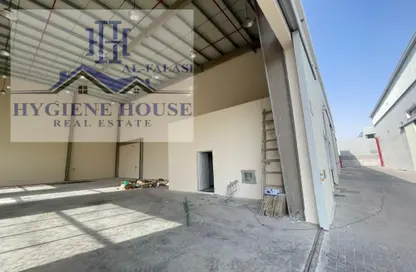 Warehouse - Studio - 1 Bathroom for rent in Umm Al Thuoob - Umm Al Quwain