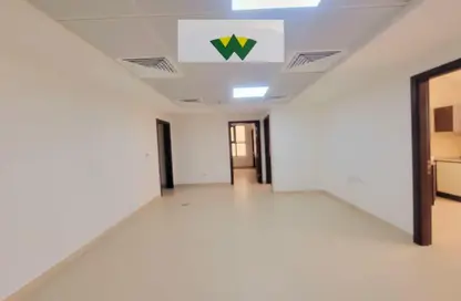 Apartment - 3 Bedrooms - 4 Bathrooms for rent in Shabiya - Mussafah - Abu Dhabi