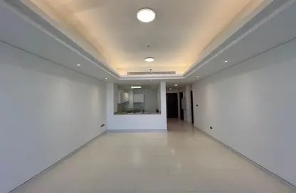 Apartment - 2 Bedrooms - 4 Bathrooms for rent in Luluat Al Raha - Al Raha Beach - Abu Dhabi