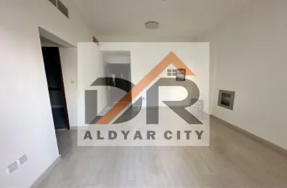 Apartment - 2 Bedrooms - 3 Bathrooms for rent in Al Rumailah building - Al Rumailah 2 - Al Rumaila - Ajman