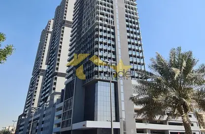 Apartment - 3 Bedrooms - 3 Bathrooms for rent in BLOOM TOWERS A - Bloom Towers - Jumeirah Village Circle - Dubai