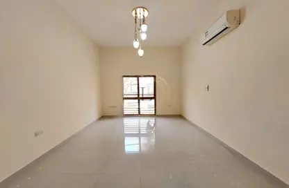 Apartment - 2 Bedrooms - 3 Bathrooms for rent in Al Ameriya - Al Jimi - Al Ain